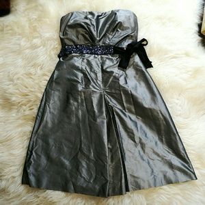 Vera Wang Lavender Label Strapless Prom Dress